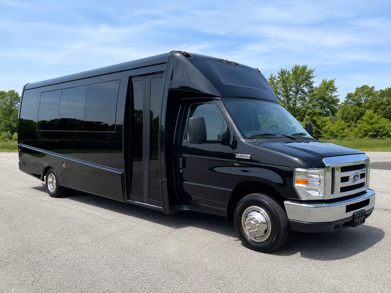 15 35 passenger minibus
