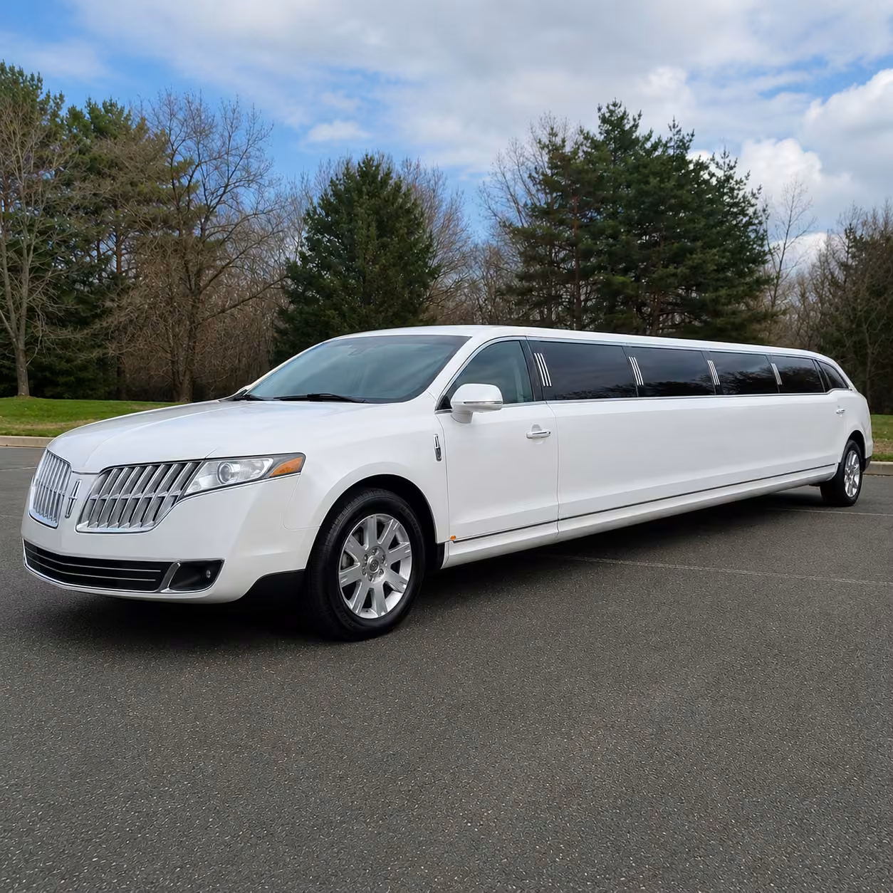 lincoln mkt limo exterior